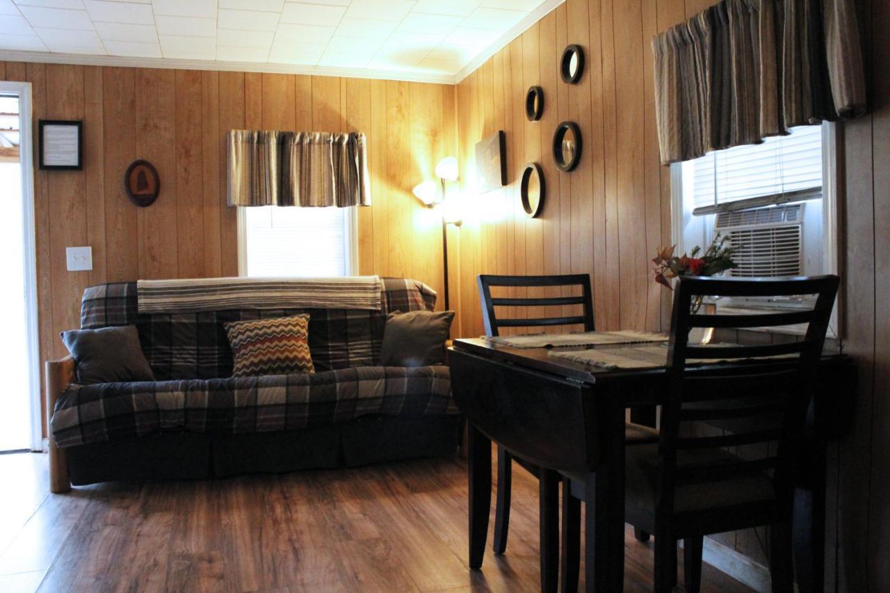 Berry Creek Cabins Bed and Breakfast Isabel Eksteriør billede