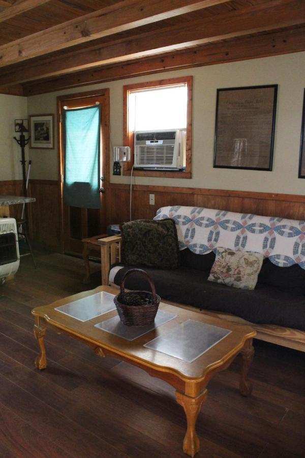 Berry Creek Cabins Bed and Breakfast Isabel Eksteriør billede
