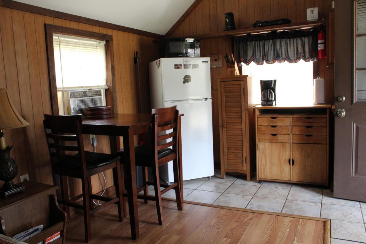 Berry Creek Cabins Bed and Breakfast Isabel Eksteriør billede